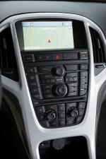 Vauxhall Astra GTC 2012 года
